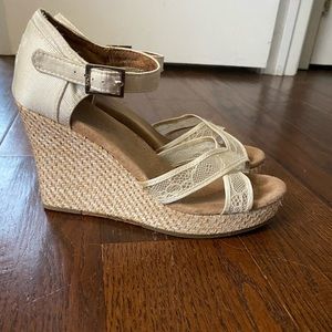 TOMS Crisscross Lace Wedges